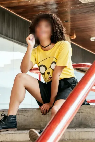 Anja, 28
