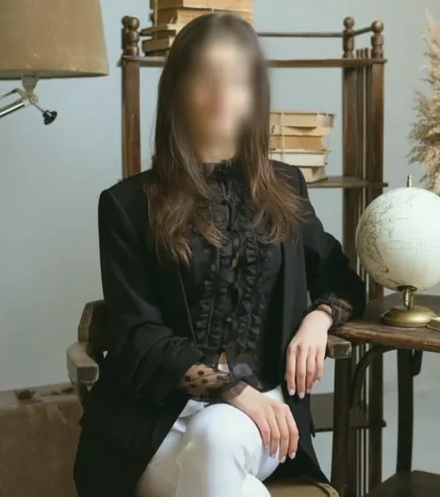 Anna, 31