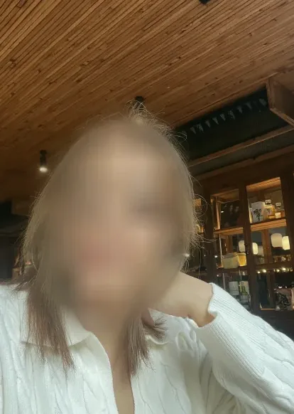 Carina, 40