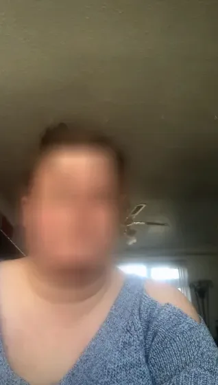 Carla, 28