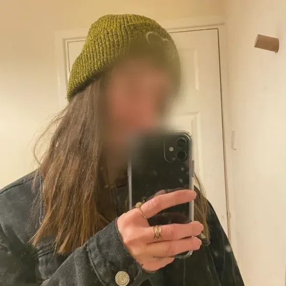 Ela, 19