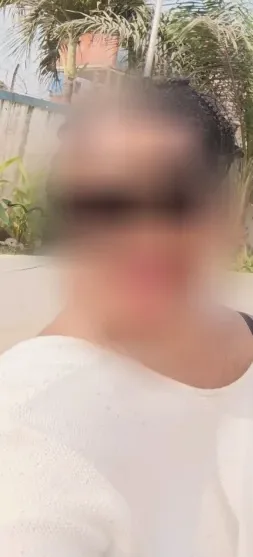 Leonie, 25