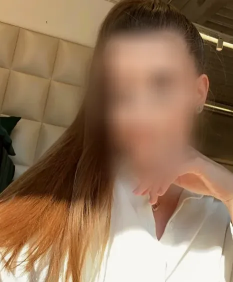 Maja, 28