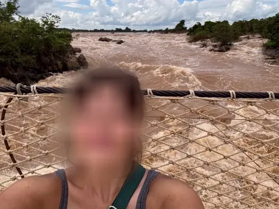 Mia, 34