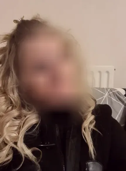 Nicole, 36