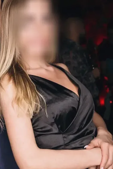 Sandra, 35